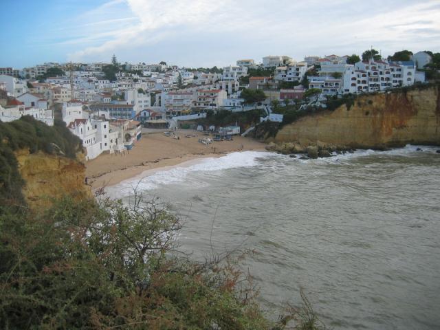 gal/Roy_Allen/Waves/Rougher beach.jpg